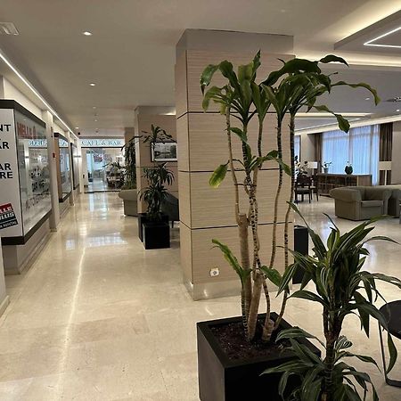 Estudio Pyr Privado Frente Al Puerto De フエンヒロラ エクステリア 写真