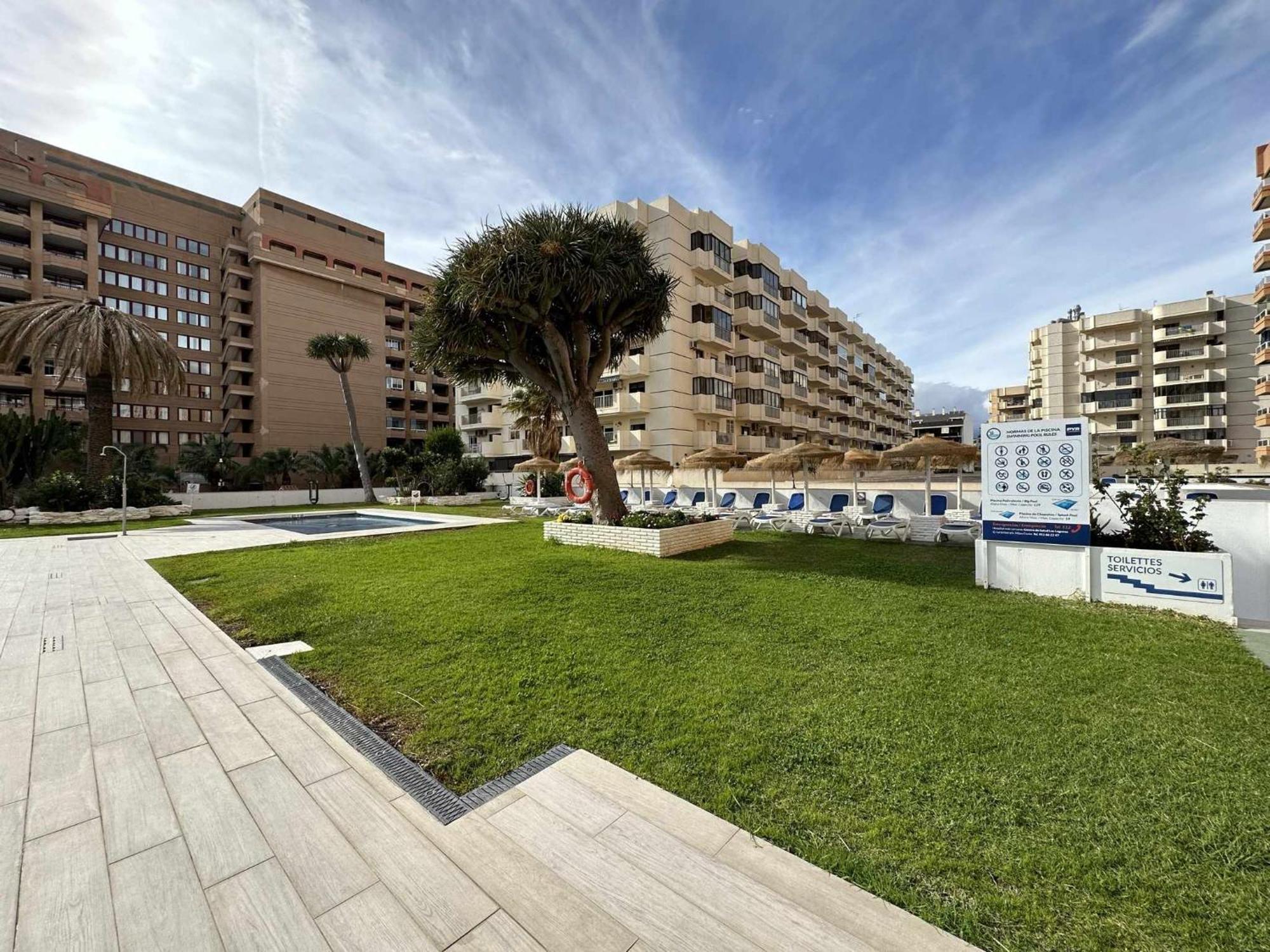 Estudio Pyr Privado Frente Al Puerto De フエンヒロラ エクステリア 写真