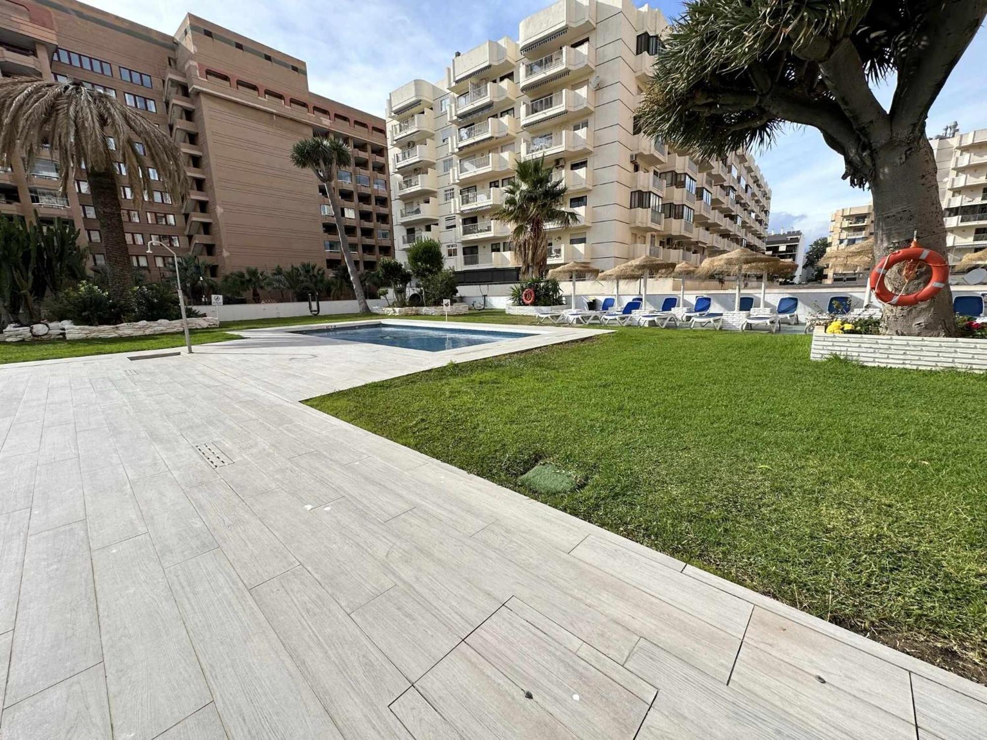 Estudio Pyr Privado Frente Al Puerto De フエンヒロラ エクステリア 写真