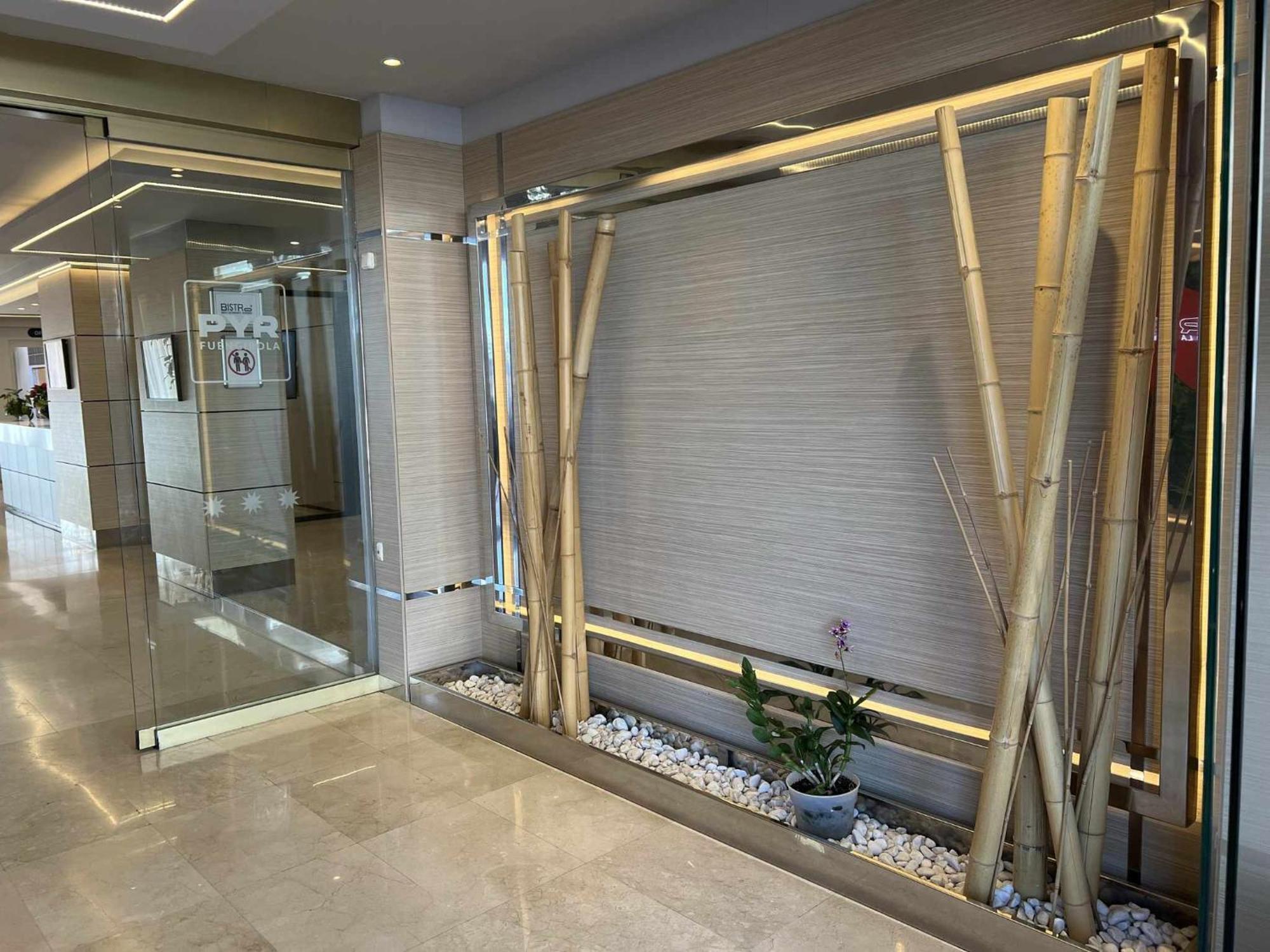 Estudio Pyr Privado Frente Al Puerto De フエンヒロラ エクステリア 写真