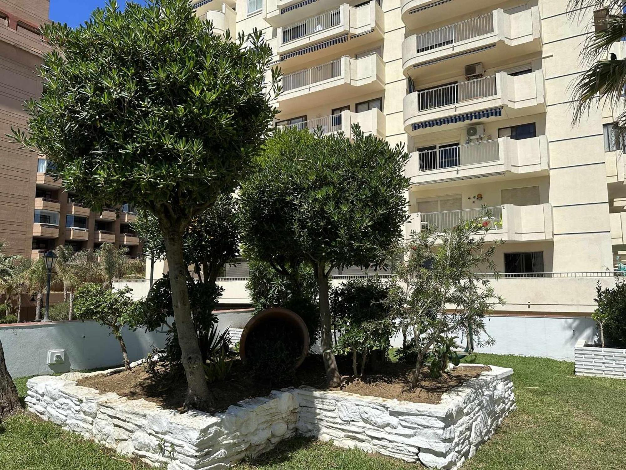 Estudio Pyr Privado Frente Al Puerto De フエンヒロラ エクステリア 写真