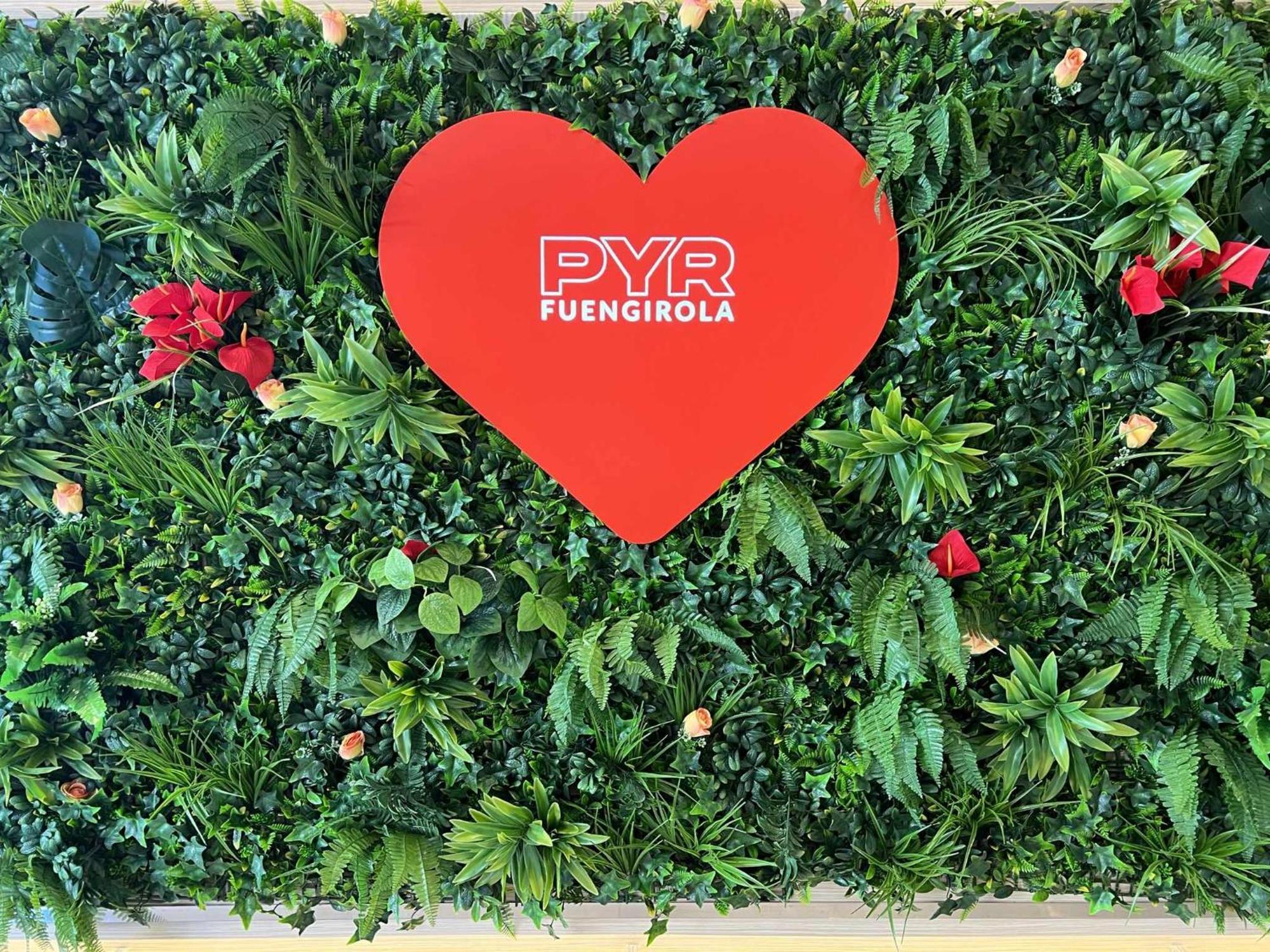 Estudio Pyr Privado Frente Al Puerto De フエンヒロラ エクステリア 写真
